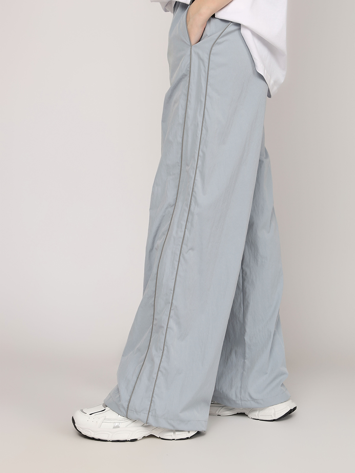 Широкие джинсы YUKI модель ЦБ-00271012 Фото