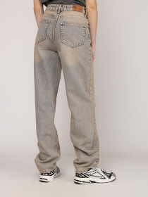 Джинси YUKI модель ЦБ-00271101 Джинси YUKI модель ЦБ-00271101 Фото