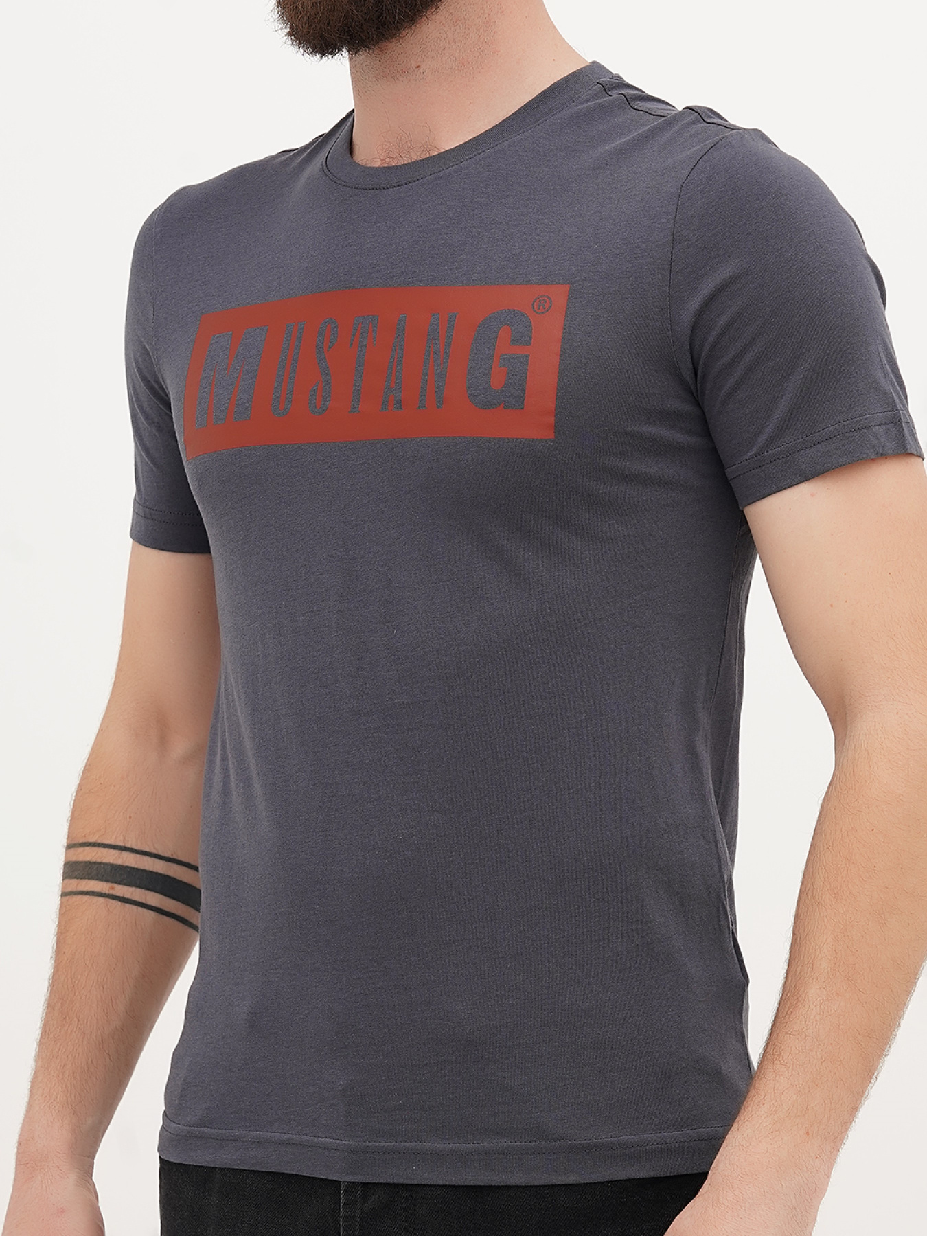 Футболка Mustang Jeans Alex C LOGO Tee модель 1009738 Фото