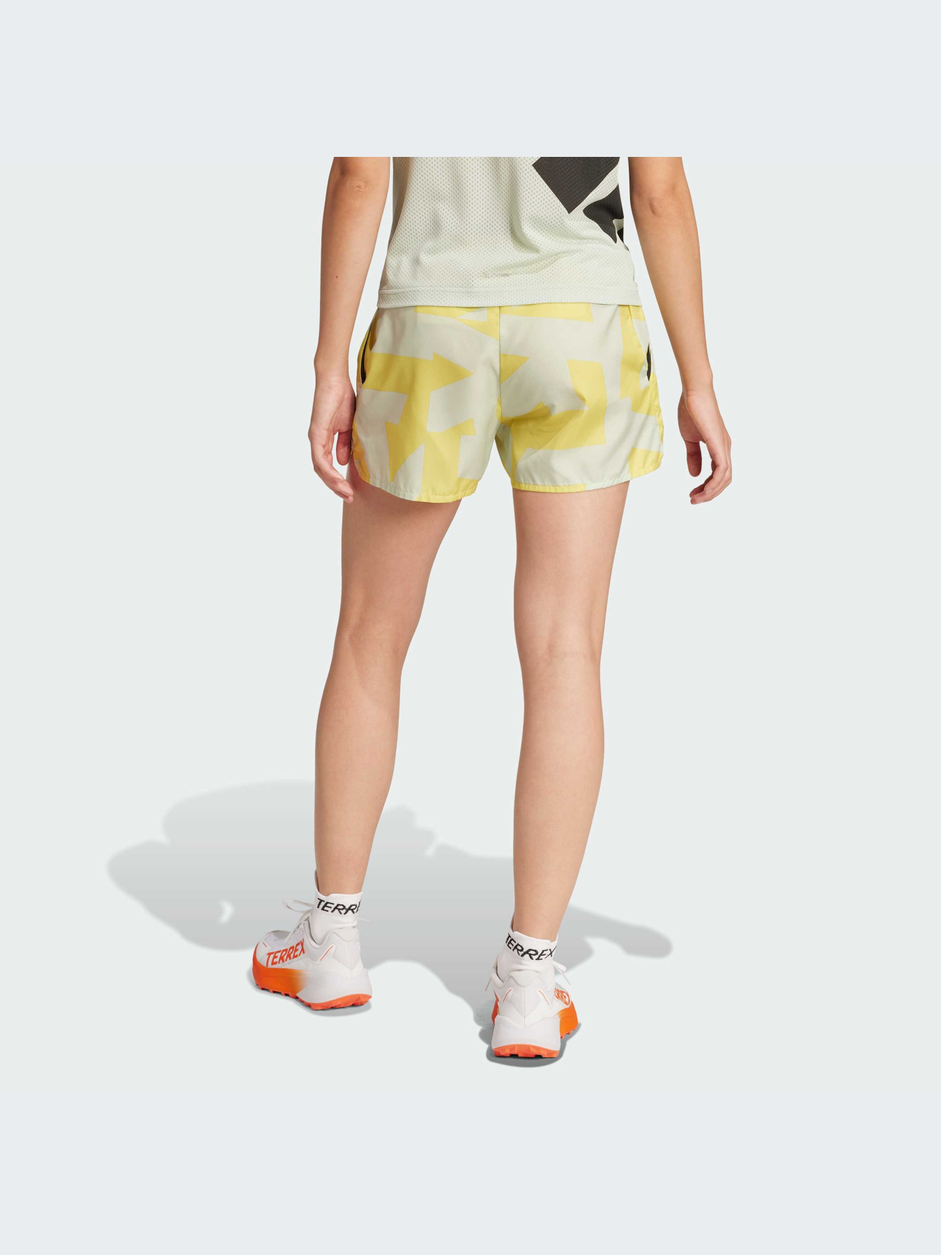 Шорты Adidas модель JF1265-KZ Фото