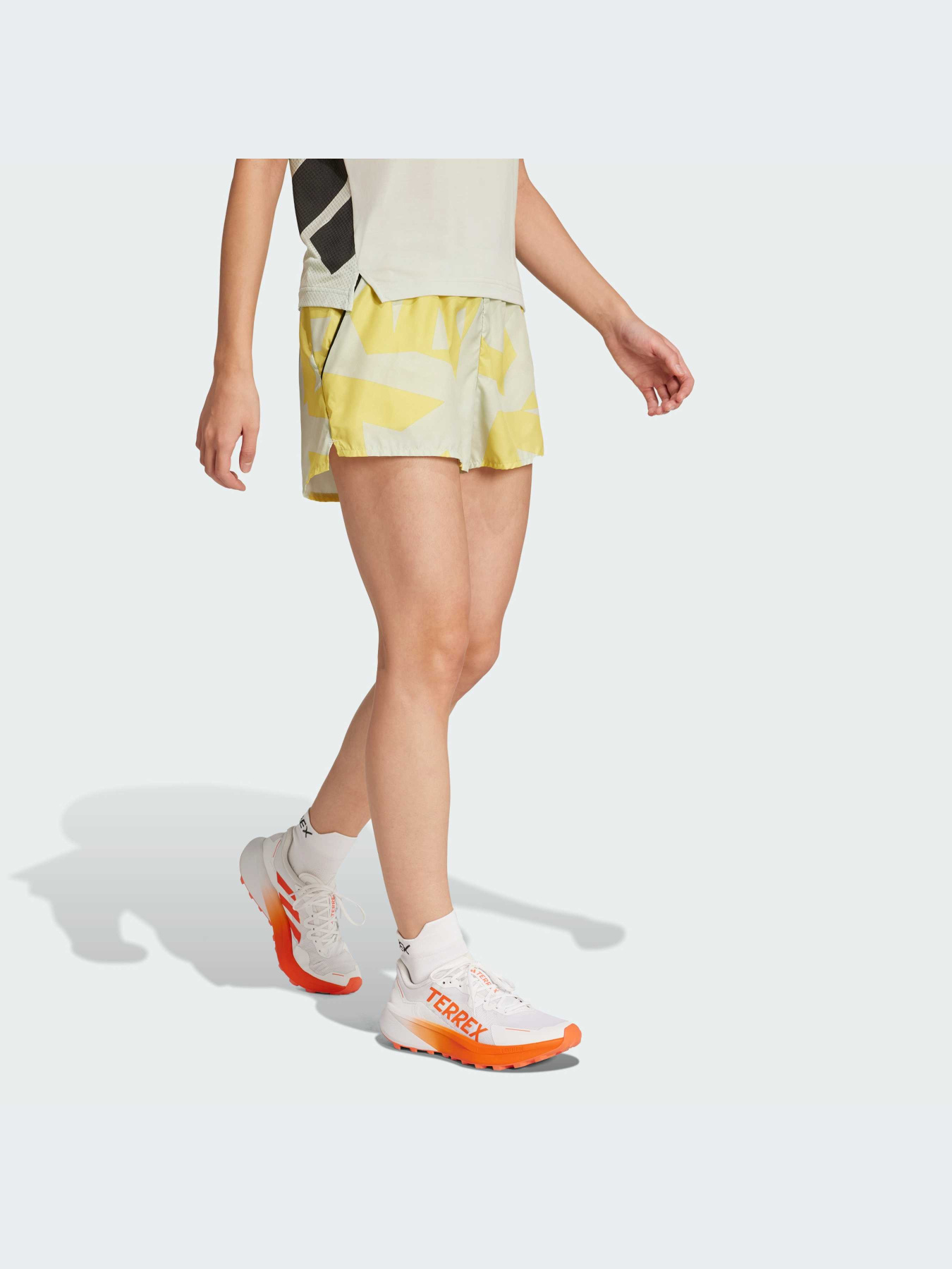 Шорты Adidas модель JF1265-KZ Фото