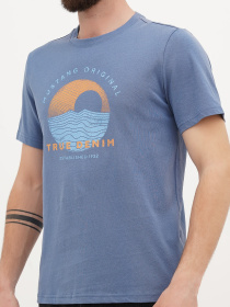 Футболка Mustang Jeans Alex C Print модель 1013821 Футболка Mustang Jeans Alex C Print модель 1013821 Фото