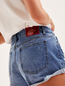 Джинсові шорти DIVERSE Cltn 366 модель 10037308 Фото