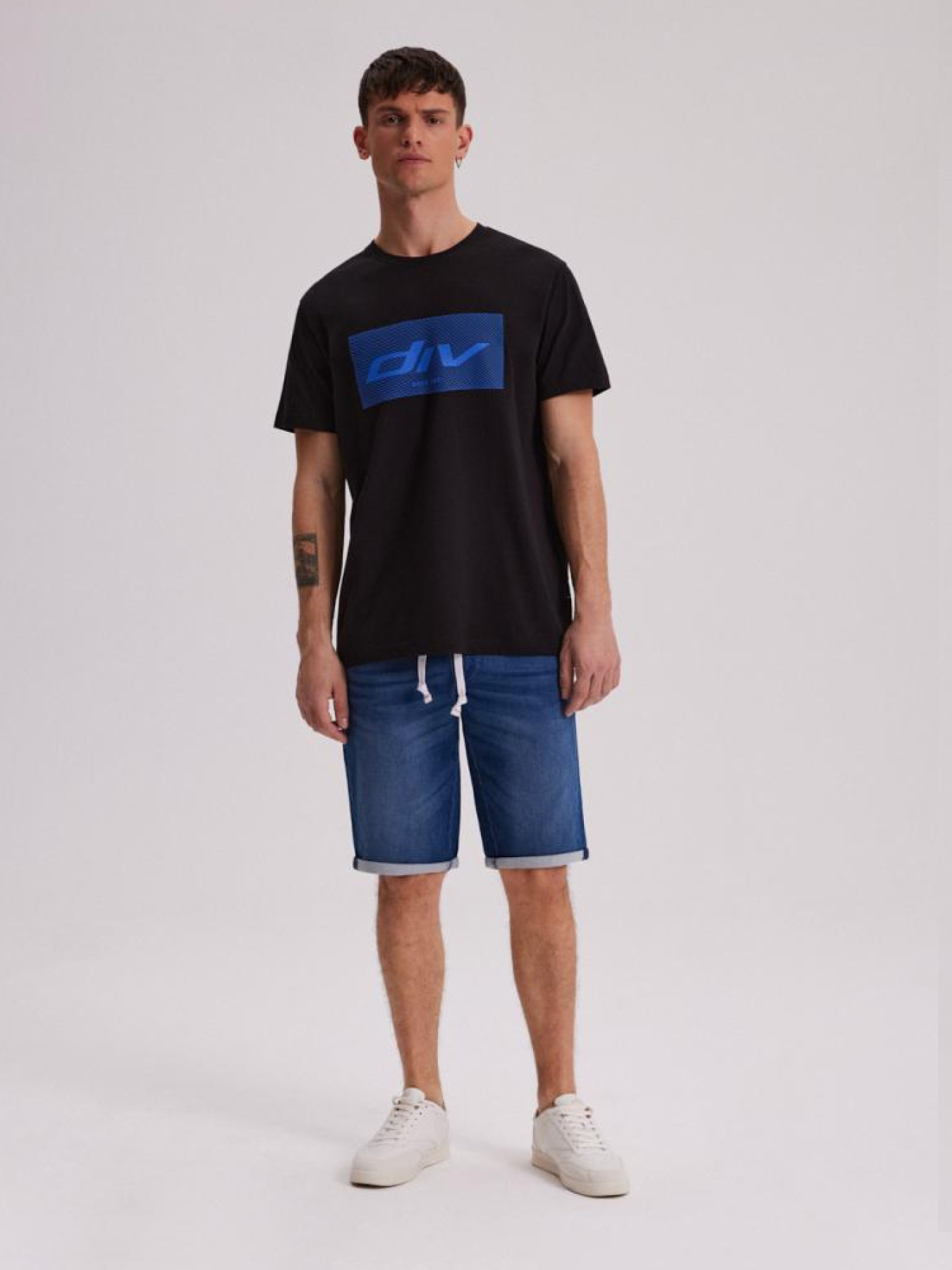 Джинсові шорти DIVERSE Barry Sh 242 модель 10043898 Фото