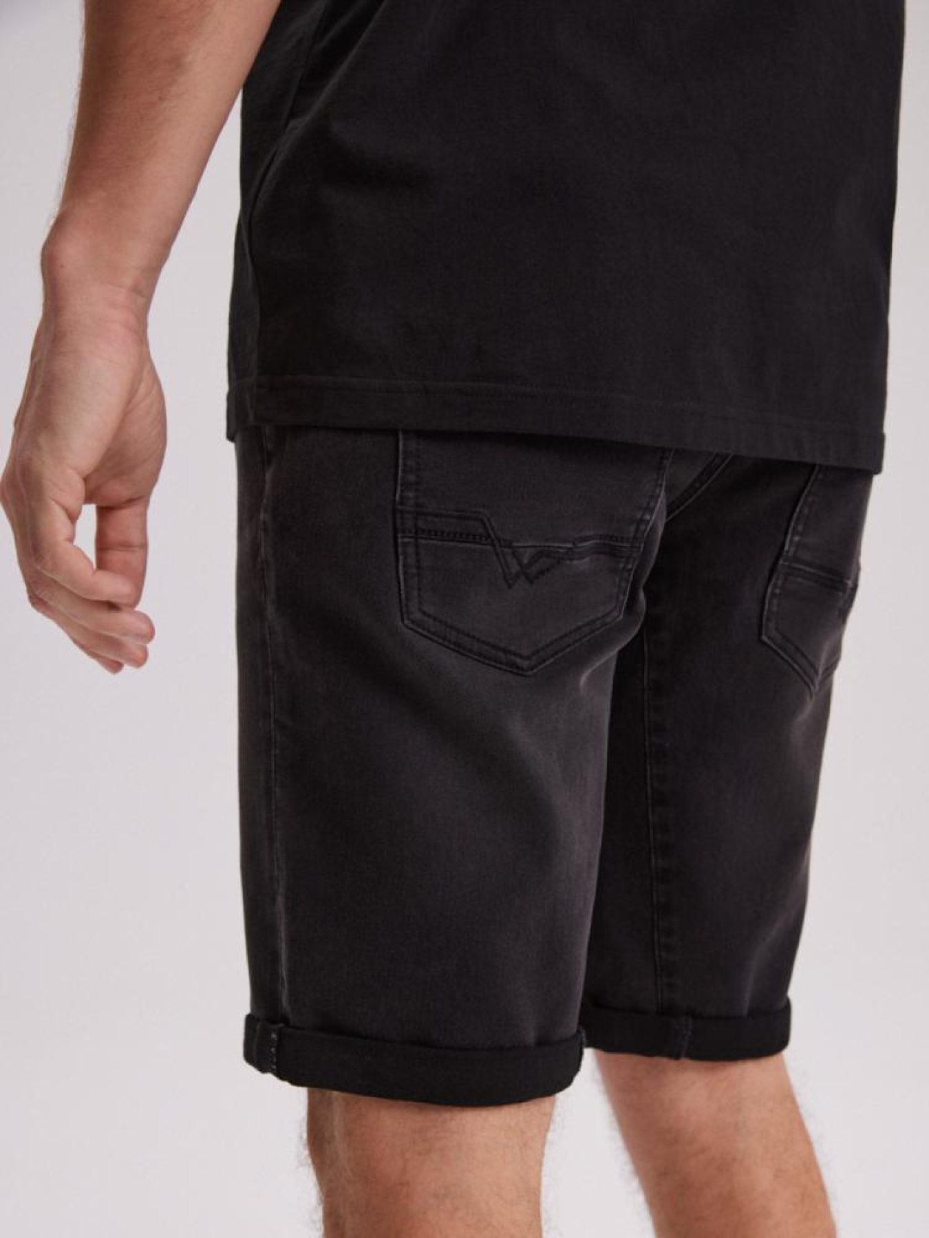 Шорти джинсові DIVERSE Barry Sh 242 модель 10043898 Фото