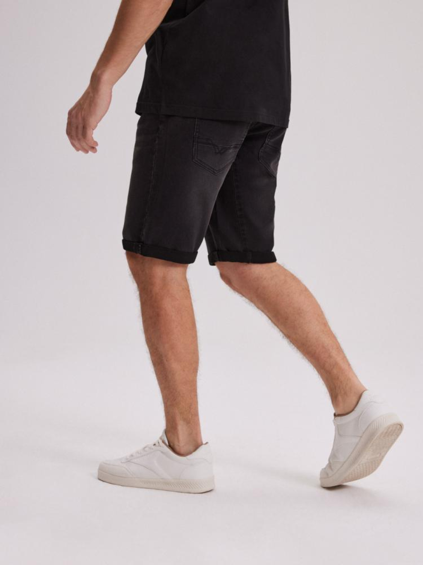 Шорти джинсові DIVERSE Barry Sh 242 модель 10043898 Фото