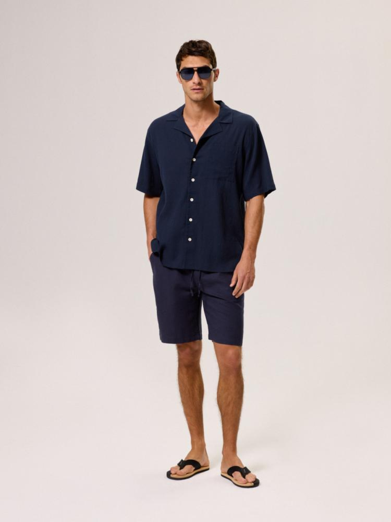 Повседневные шорты DIVERSE Linenn модель 10044500 Повседневные шорты DIVERSE Linenn модель 10044500 Фото