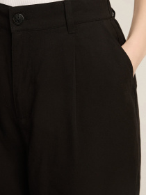 Повсякденні шорти DIVERSE Tranh модель 10046493 Фото