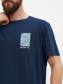Футболка Mustang Jeans Austin модель 4015060 Фото