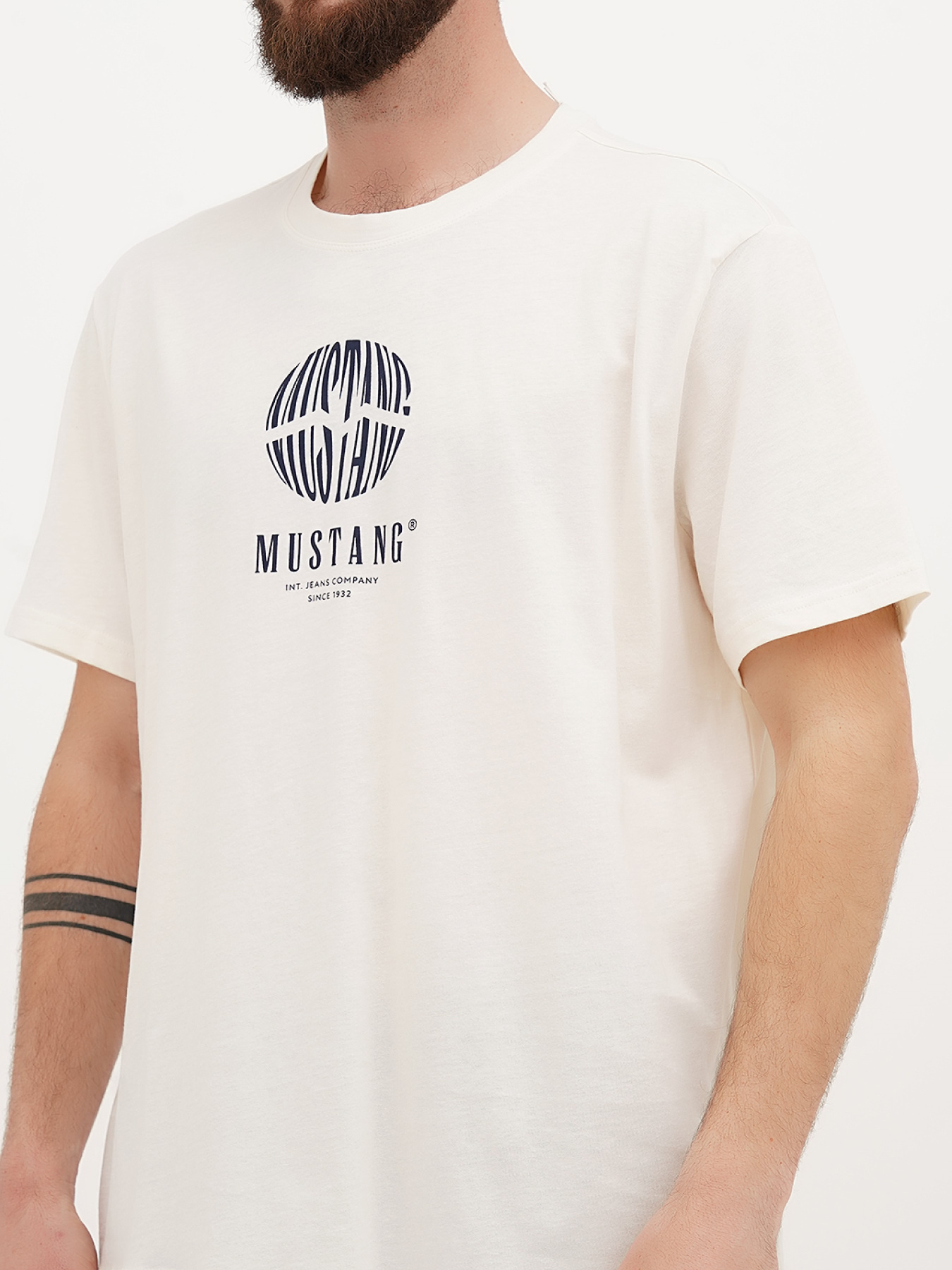 Футболка Mustang Jeans Austin модель 3014951 Фото