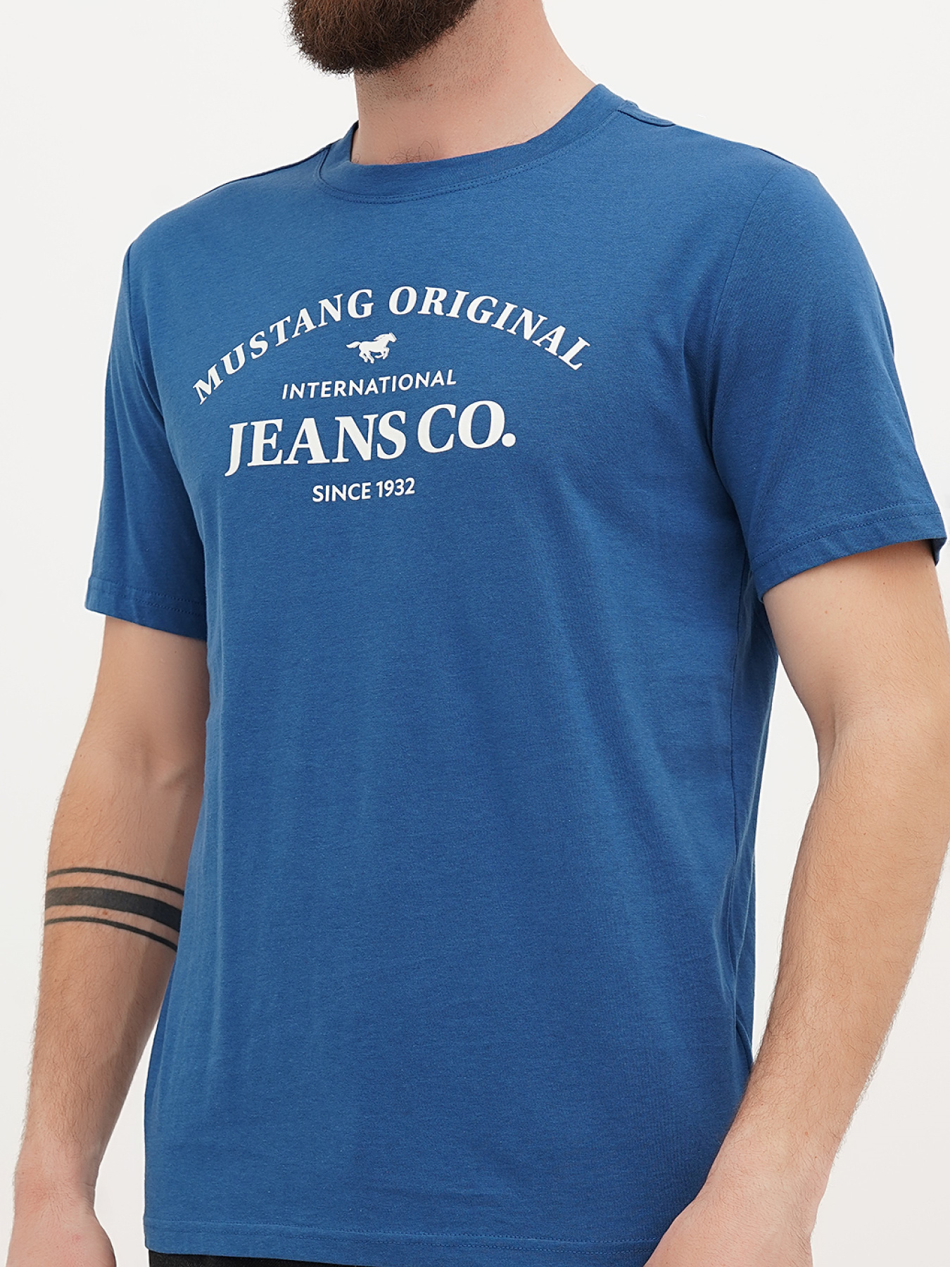 Футболка Mustang Jeans Austin модель 2014942 Фото