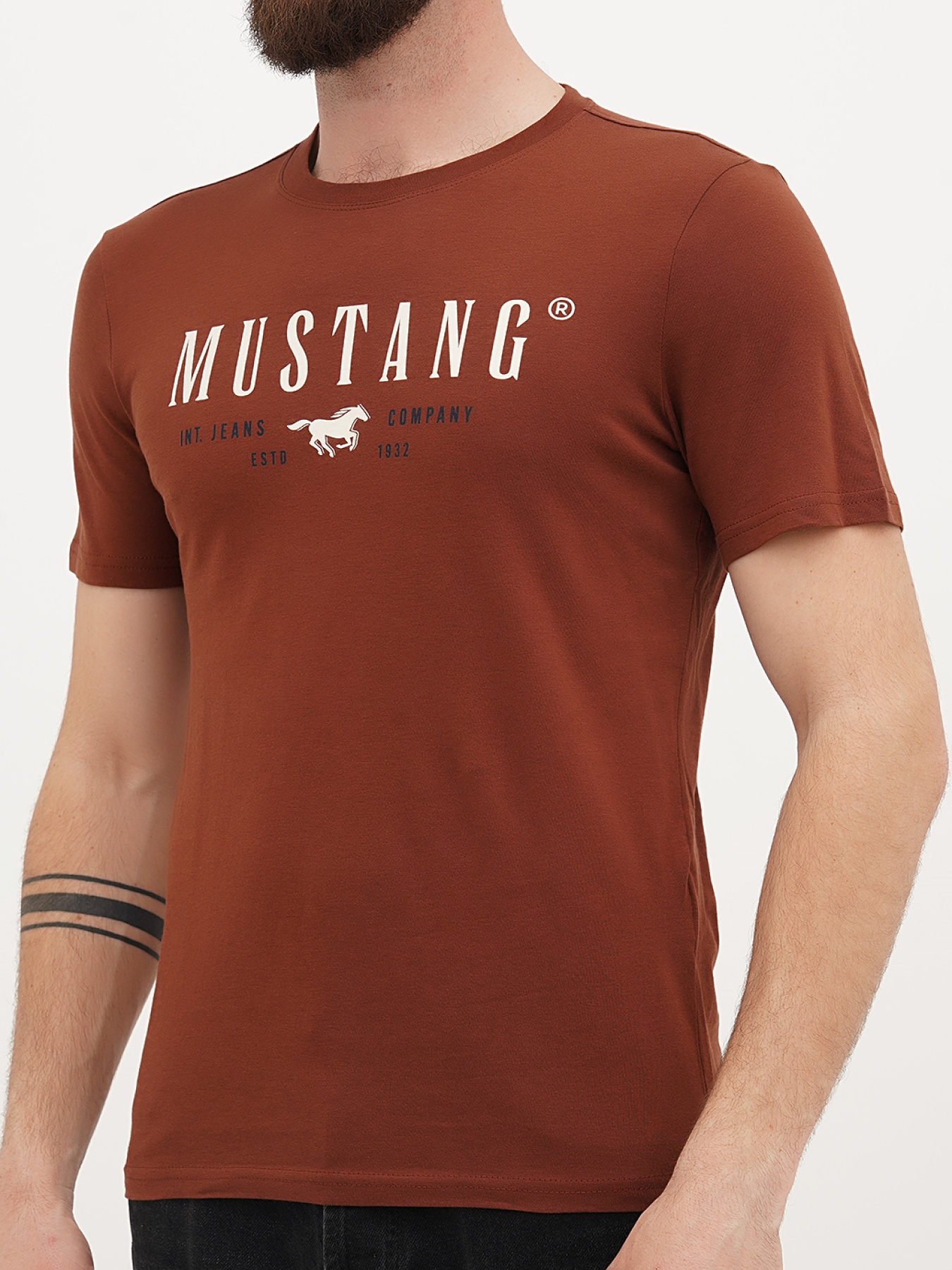 Футболка Mustang Jeans Austin модель 2015829 Фото