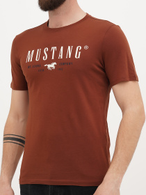 Футболка Mustang Jeans Austin модель 2015829 Фото