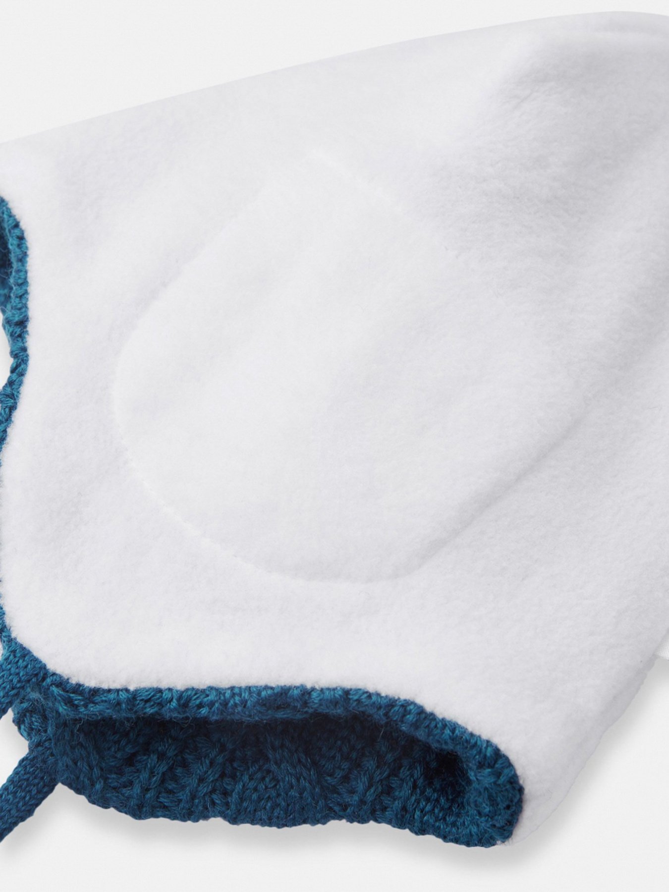 Шапка LASSIE модель 718811_6820 Фото