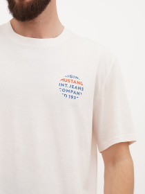 Футболка Mustang Jeans Austin модель 1014929 Фото