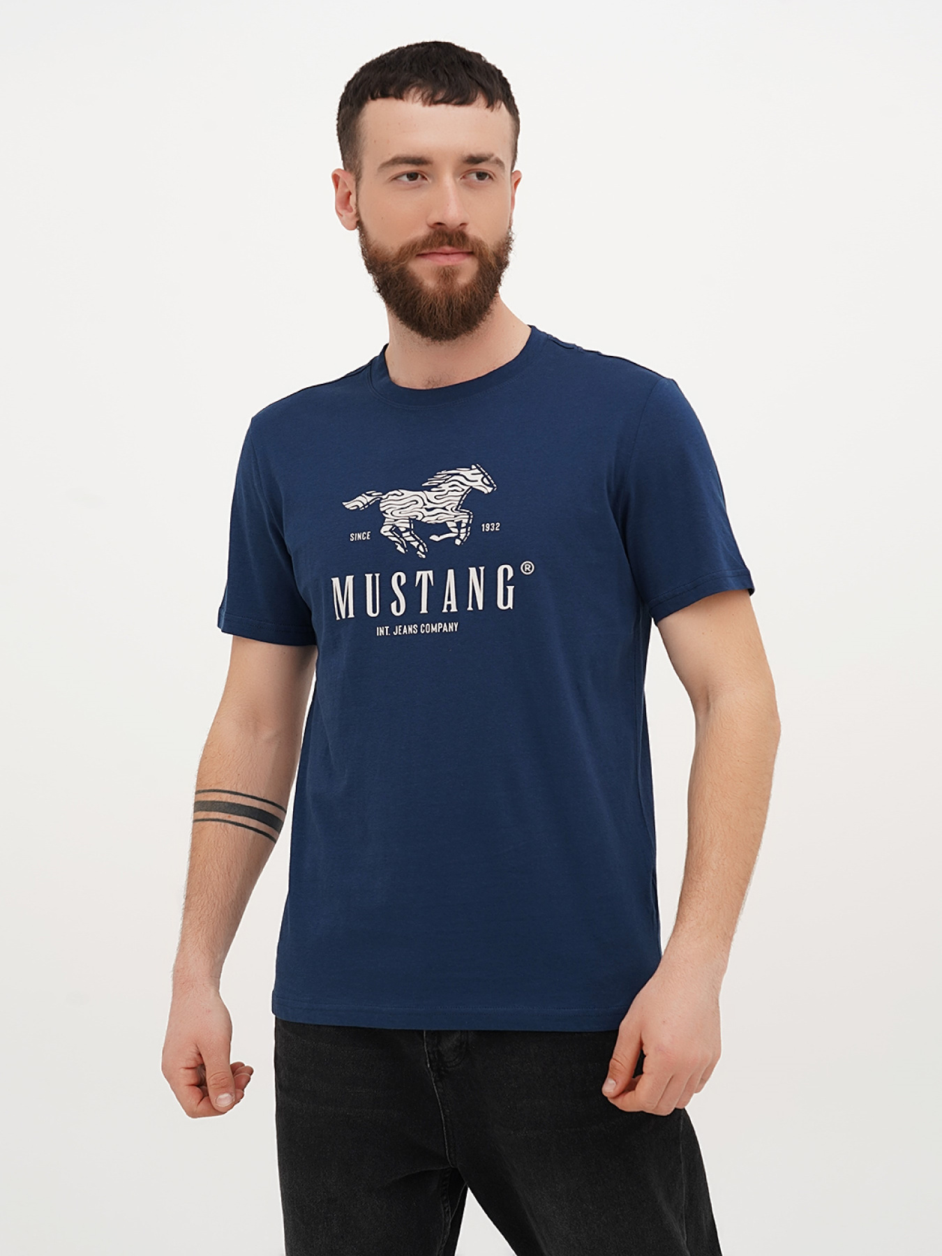 Футболка Mustang Jeans Austin модель 1015069 Фото