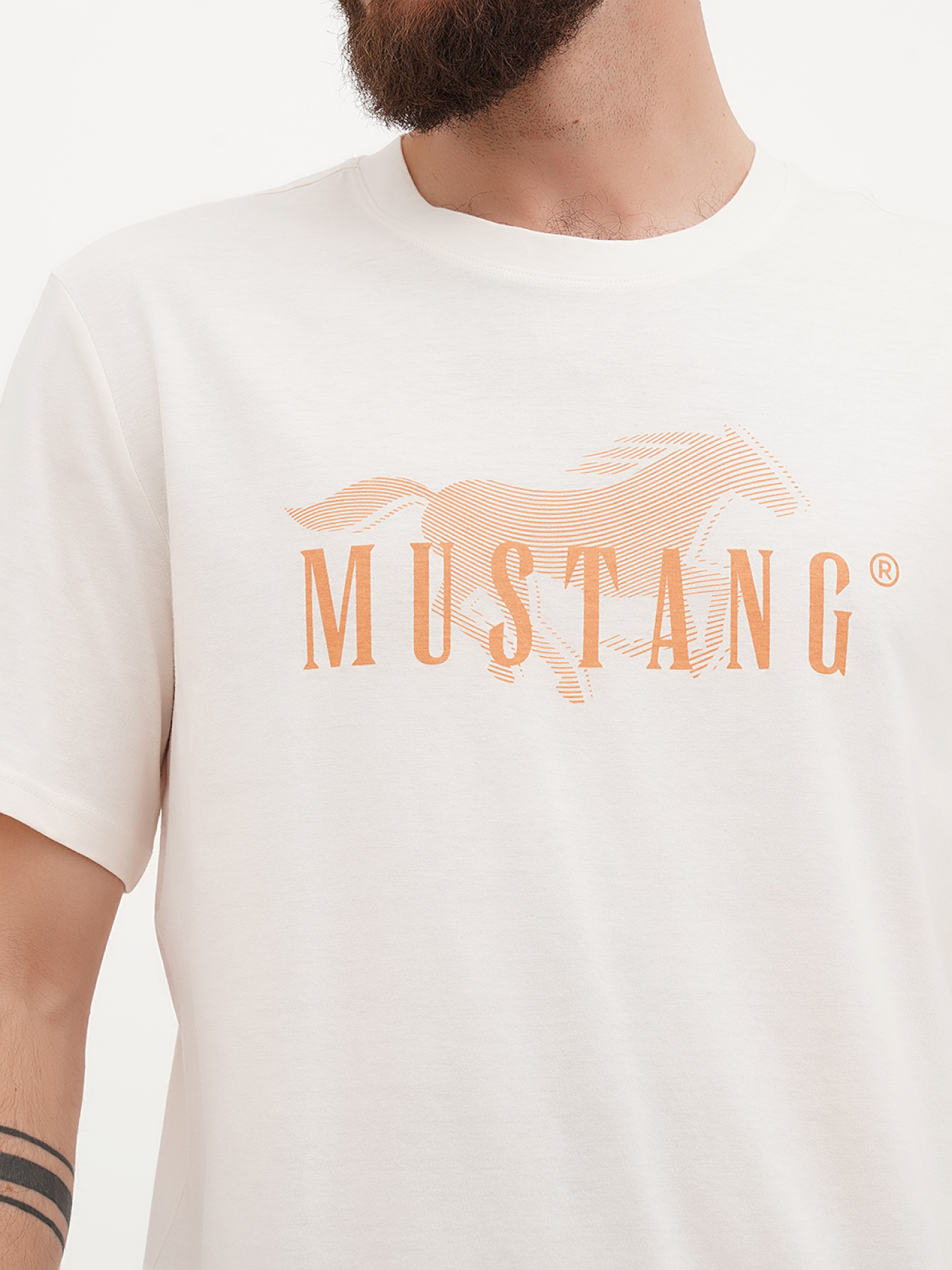 Футболка Mustang Jeans Austin модель 1014928 Фото