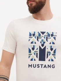 Футболка Mustang Jeans Austin модель 1014954 Фото