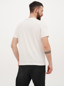 Футболка Mustang Jeans Austin модель 1014952 Фото