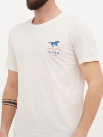 Футболка Mustang Jeans Austin модель 1014952 Фото