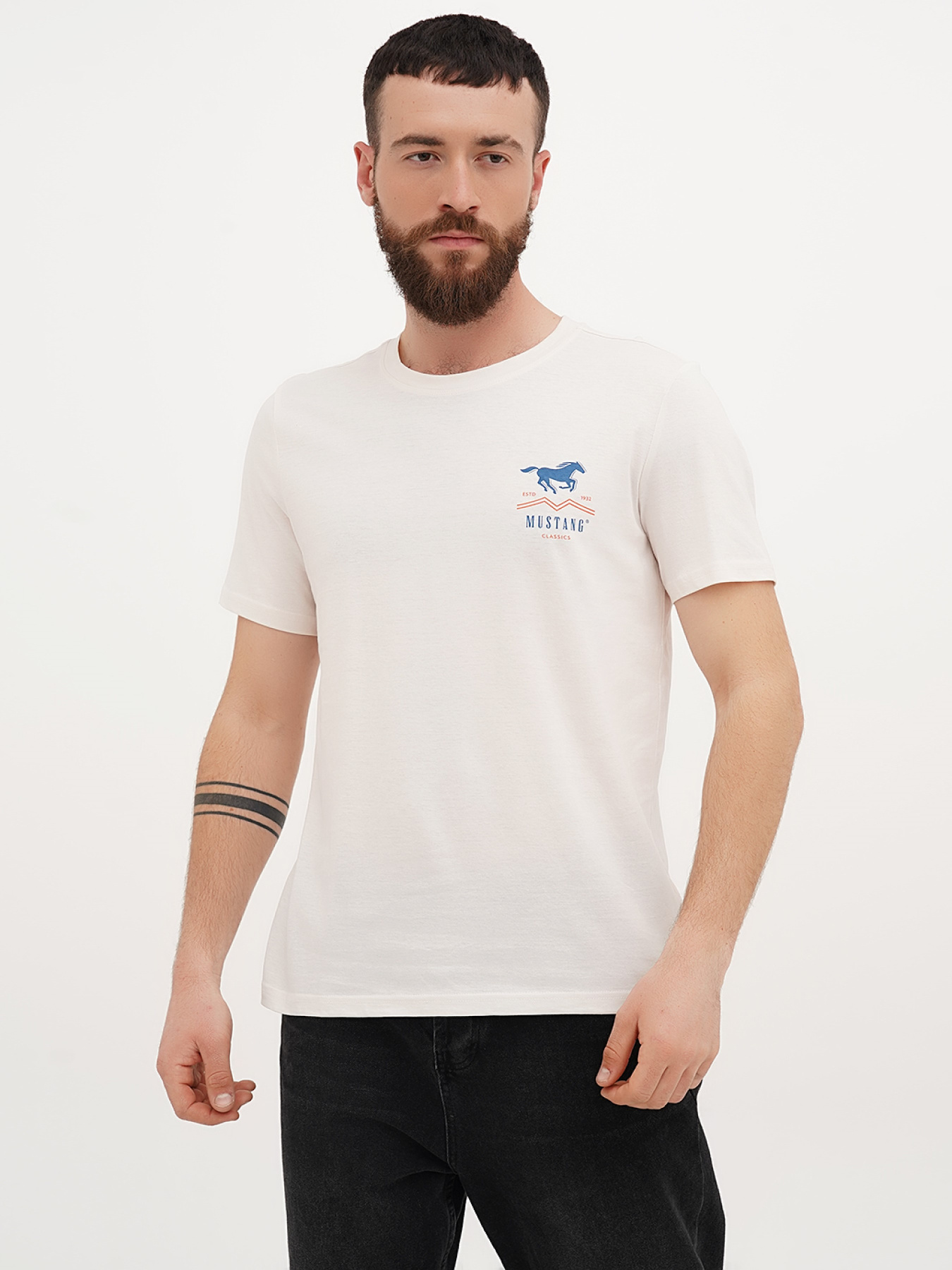 Футболка Mustang Jeans Austin модель 1014952 Фото