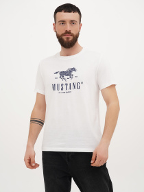 Футболка Mustang Jeans Austin модель 1025069 Фото