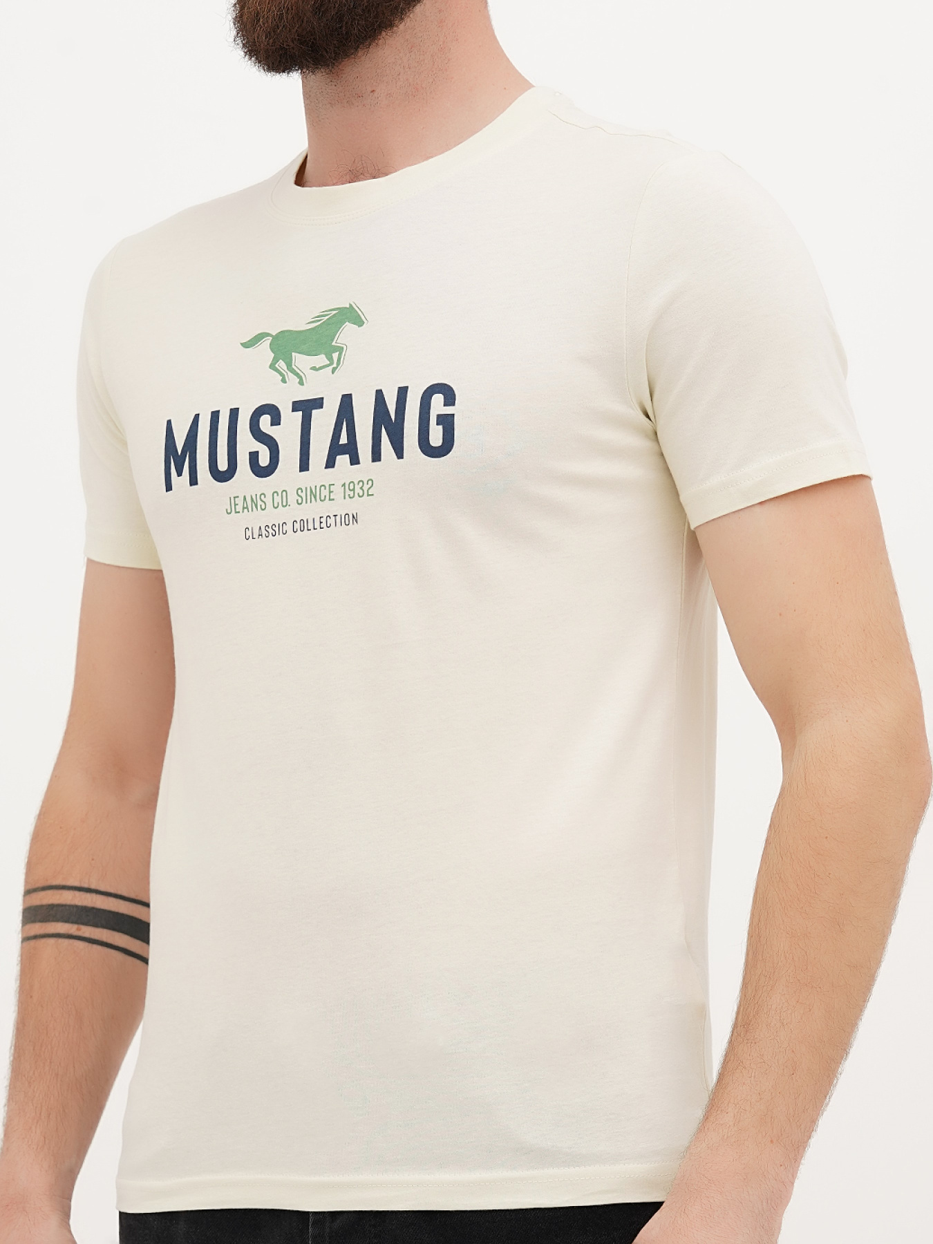Футболка Mustang Jeans Austin модель 1015059 Фото