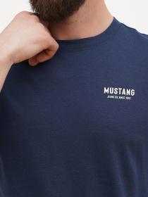 Футболка Mustang Jeans Austin модель 1015055 Фото