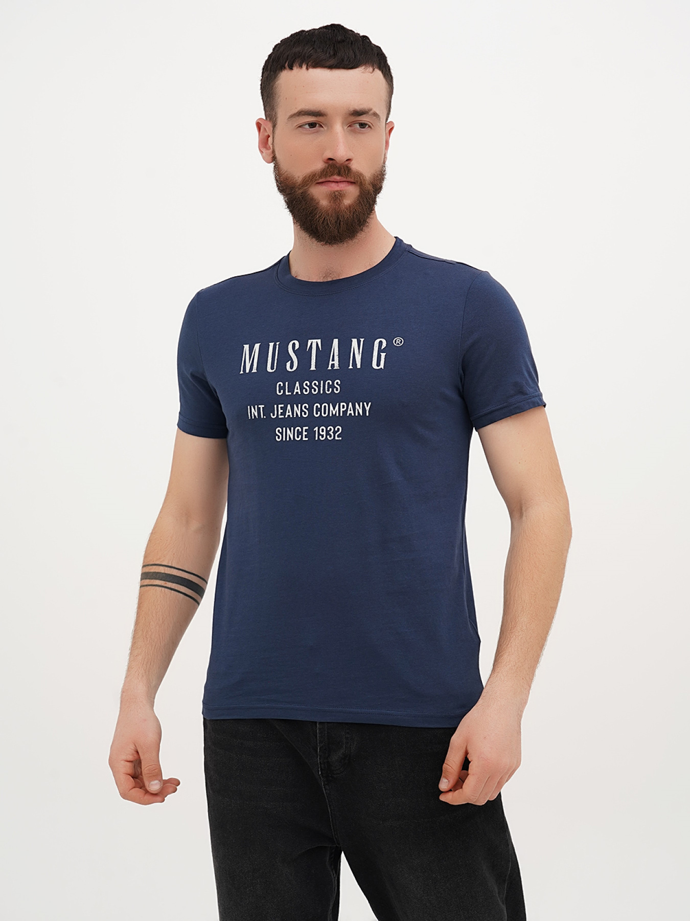 Футболка Mustang Jeans Austin модель 1015067 Фото