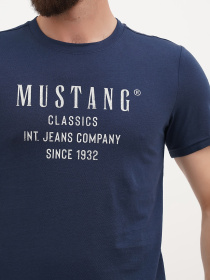 Футболка Mustang Jeans Austin модель 1015067 Фото