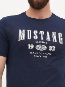 Футболка Mustang Jeans Austin модель 1014938 Фото