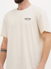 Футболка Mustang Jeans Austin модель 3015055 Фото