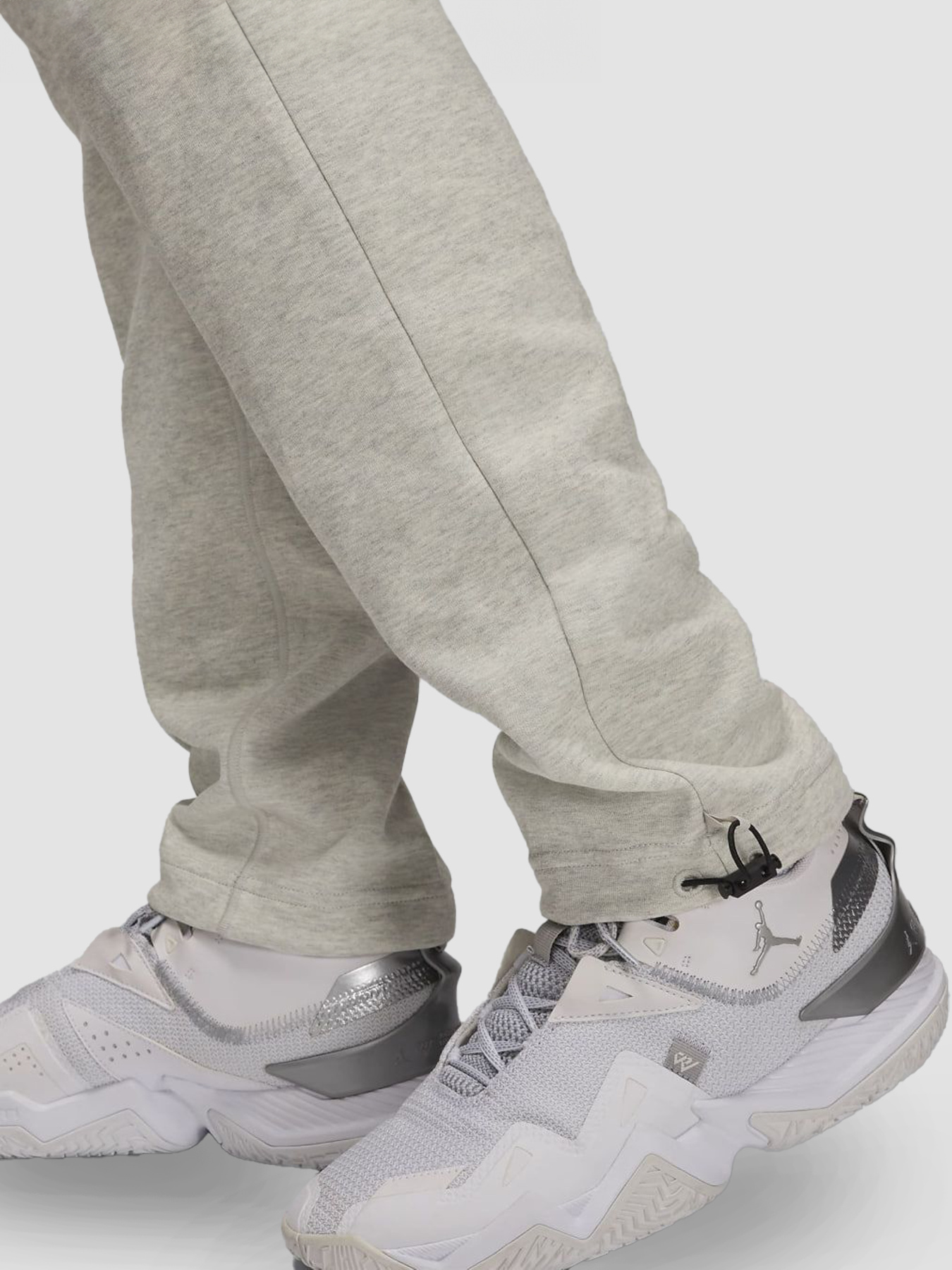 Брюки повседневные NIKE Dri-Fit Sport Hoop Fleece модель FV8604-050 Фото