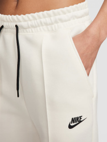 Джогери NIKE W Nsw Tech Fleece Mr Jggr модель FB8330-110 Джогери NIKE W Nsw Tech Fleece Mr Jggr модель FB8330-110 Фото