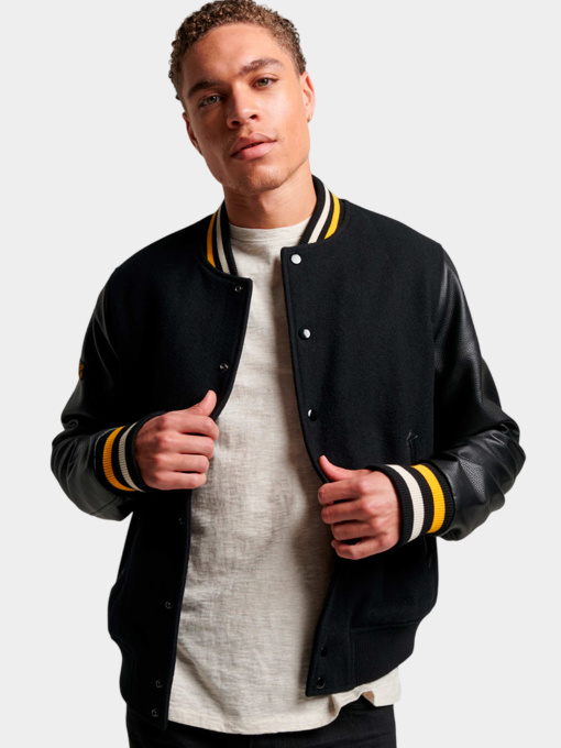 Күрткелер мен тондар Superdry үлгі M5011651A06A Фото