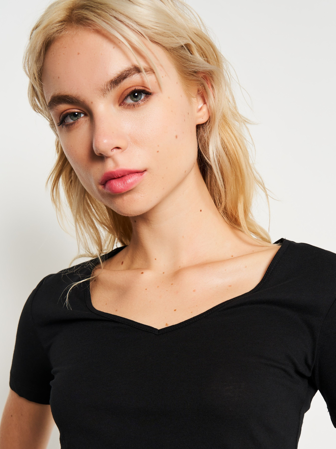 Футболка H&M модель 75959 Фото