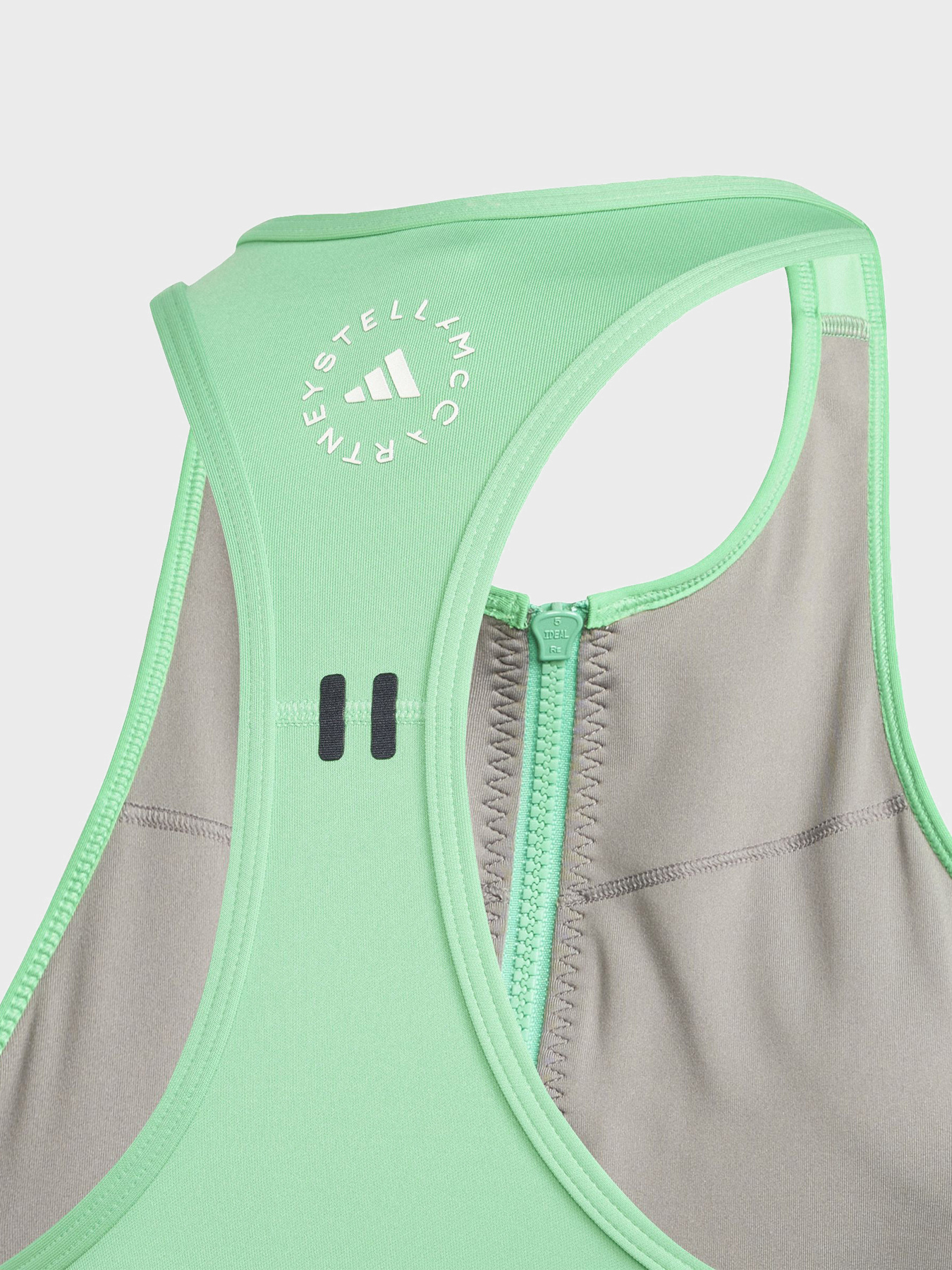 Топ спортивный Adidas модель JP2781 Фото