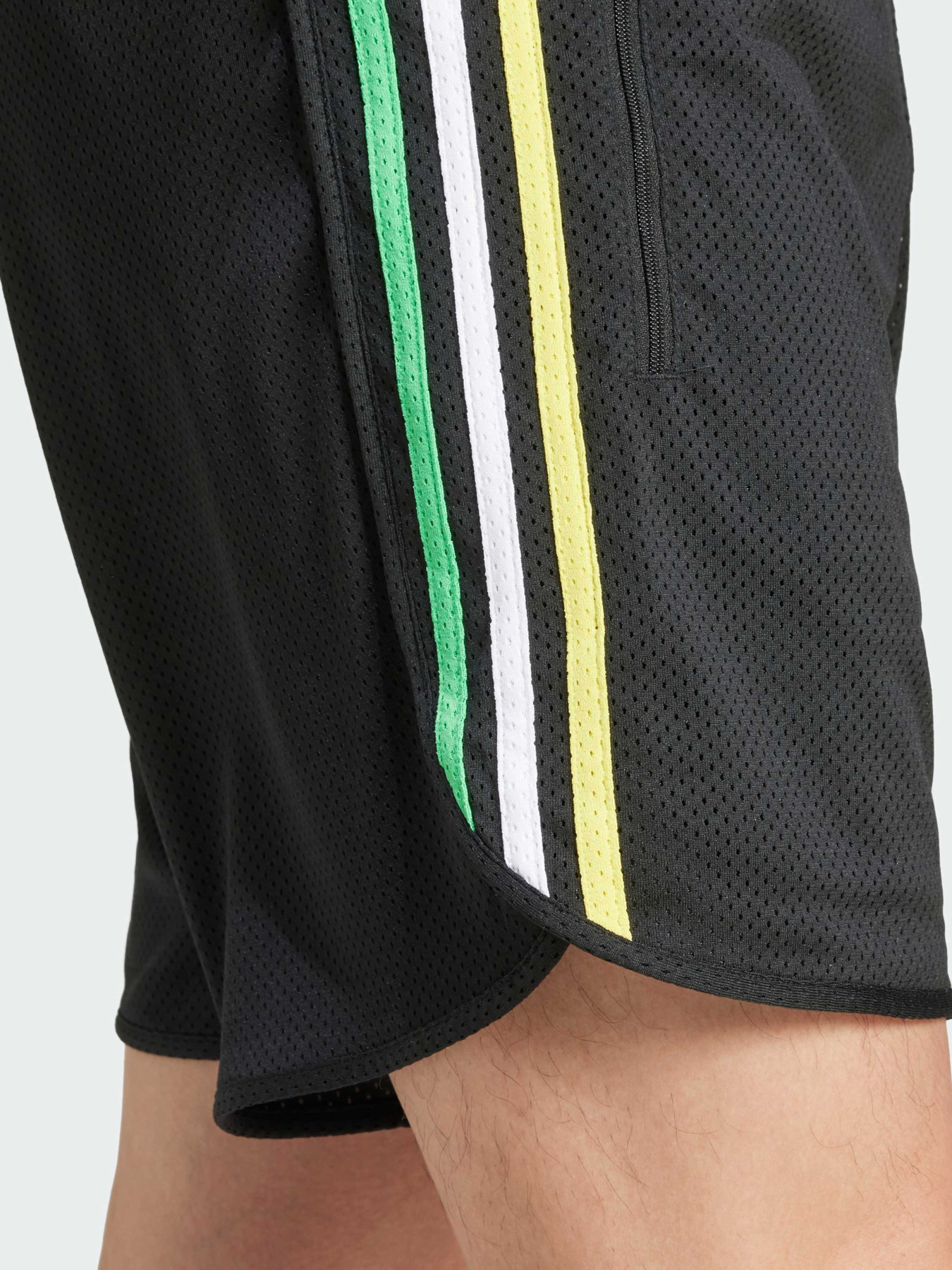 Повсякденні шорти Adidas модель JC8386 Фото