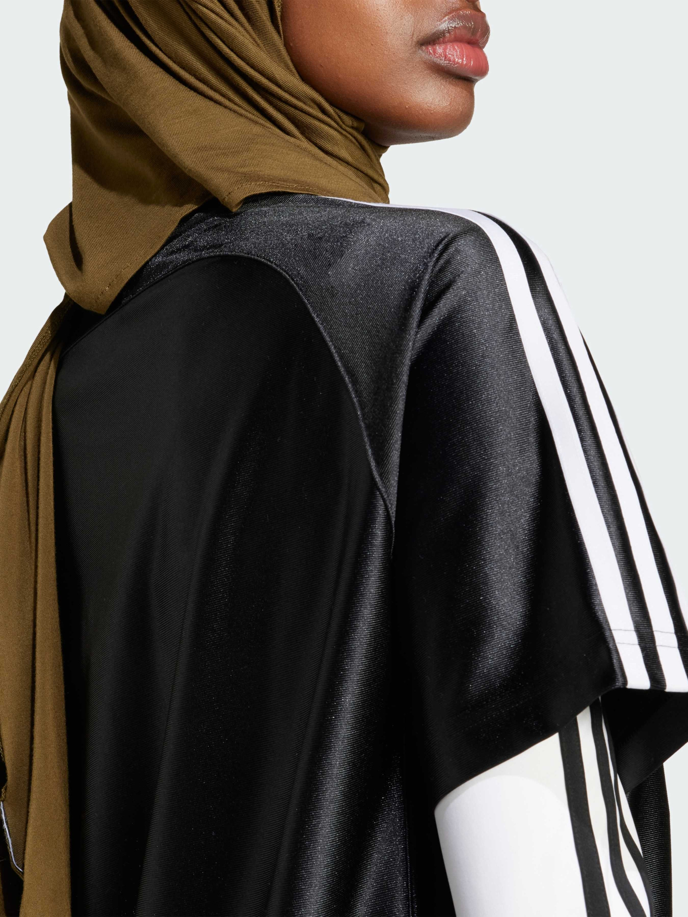 Футболка Adidas Adicolor модель JD0252 Фото