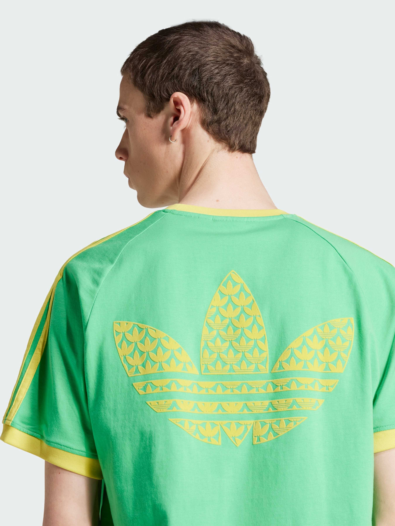 Футболка Adidas Graphics модель JP4432 Фото