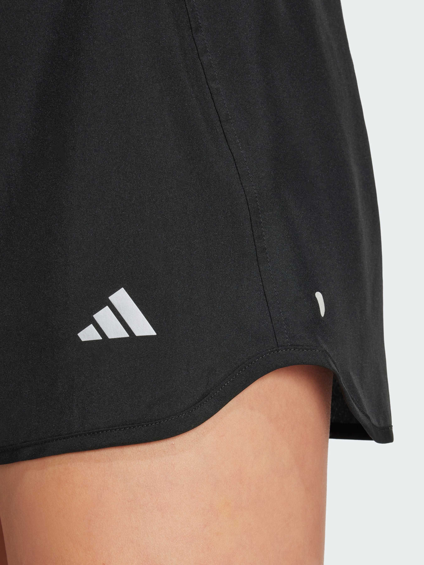 Шорты спортивные Adidas модель IX5992 Фото