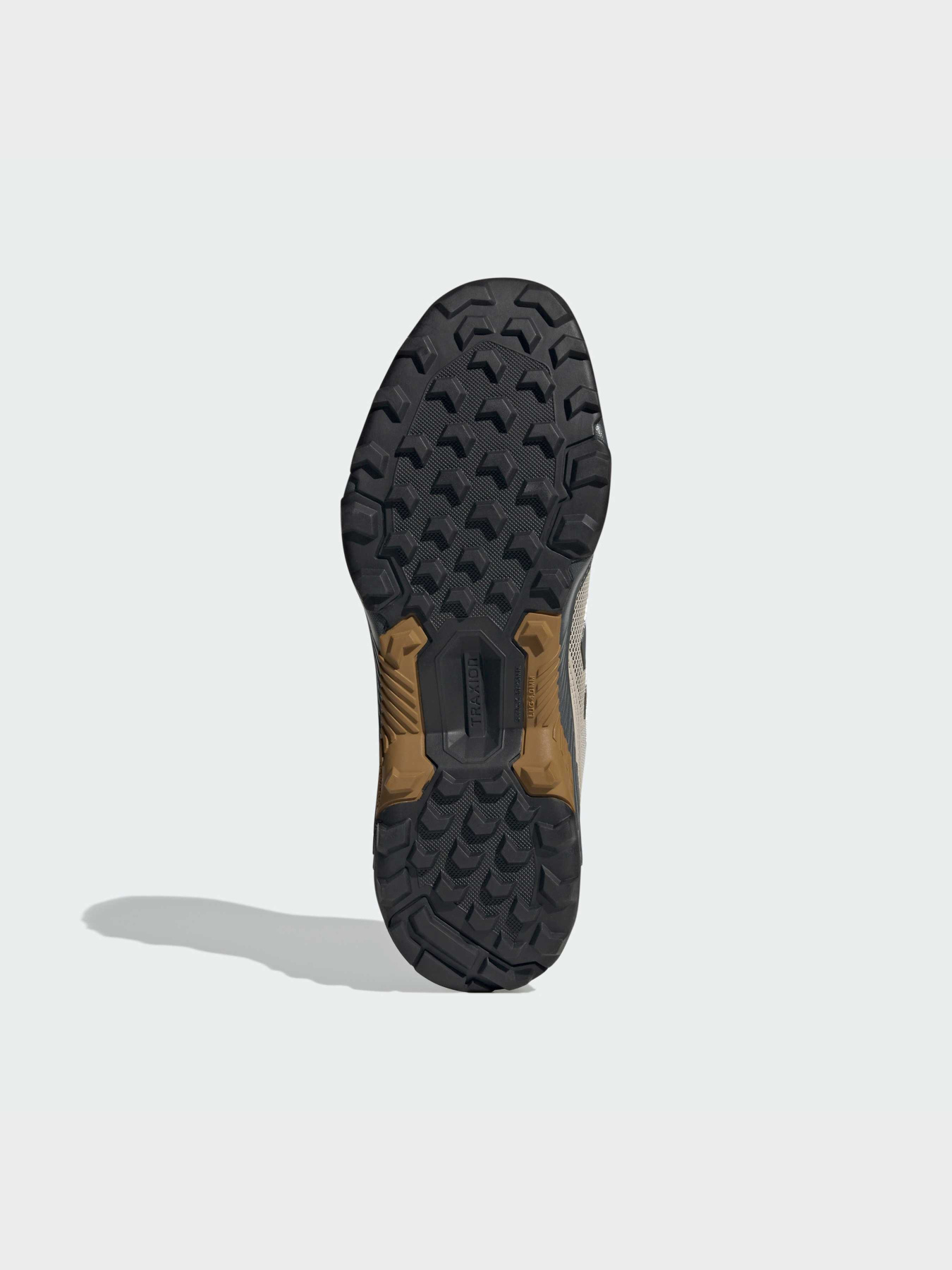 Кроссовки аутдор Adidas модель IH1166 Фото