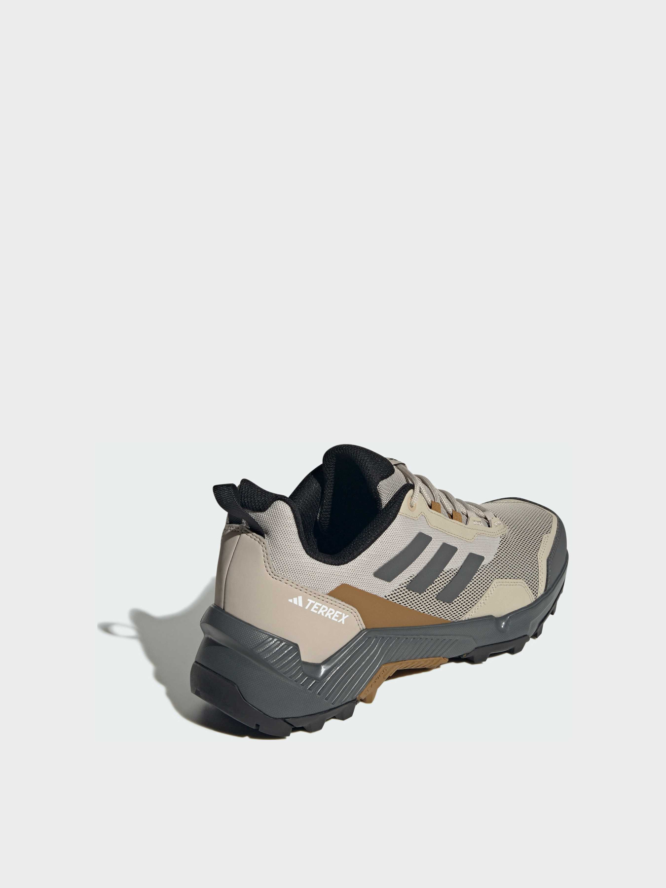 Кроссовки аутдор Adidas модель IH1166 Фото