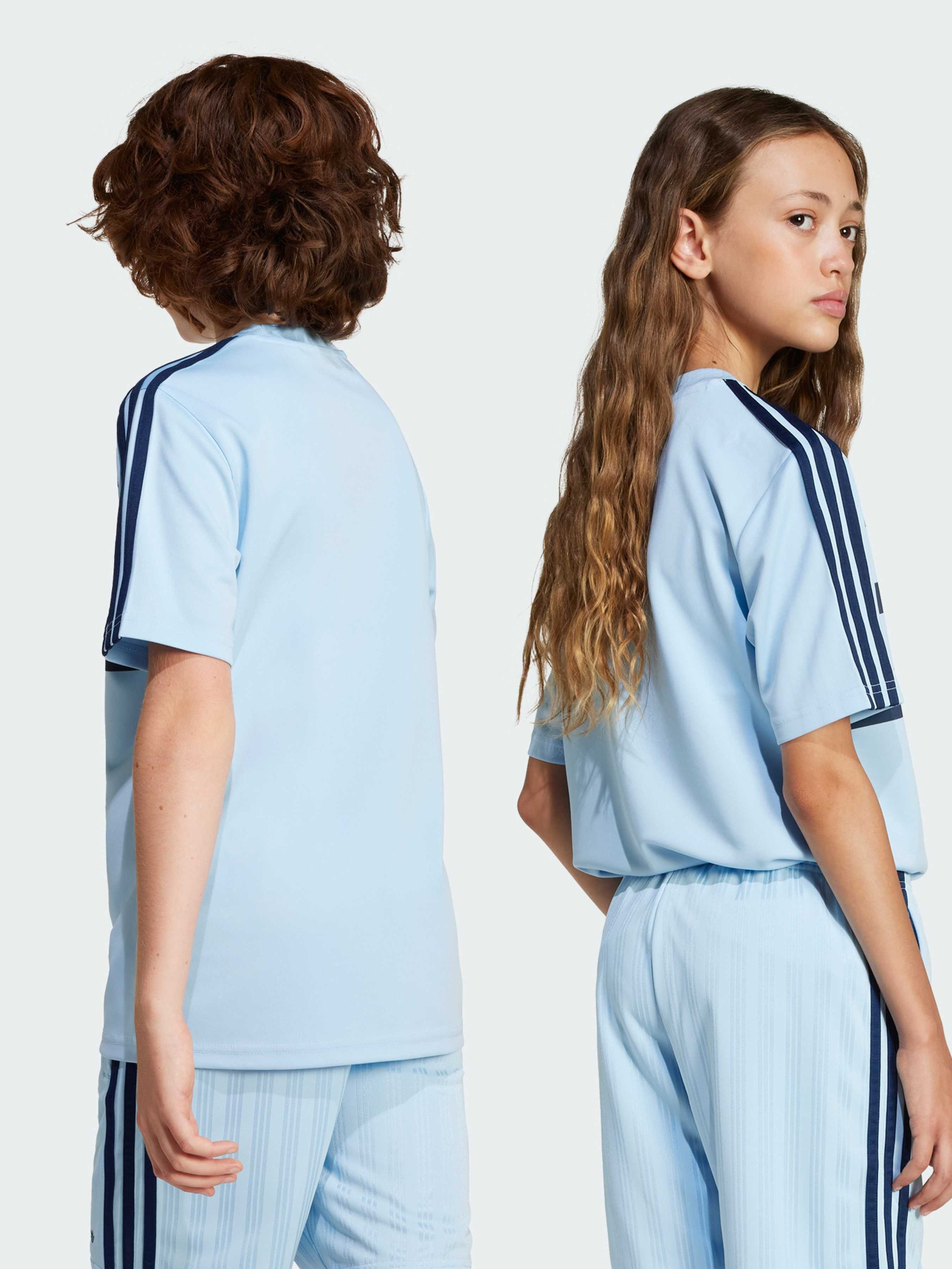 Футболка Adidas Adicolor модель JC9043 Фото