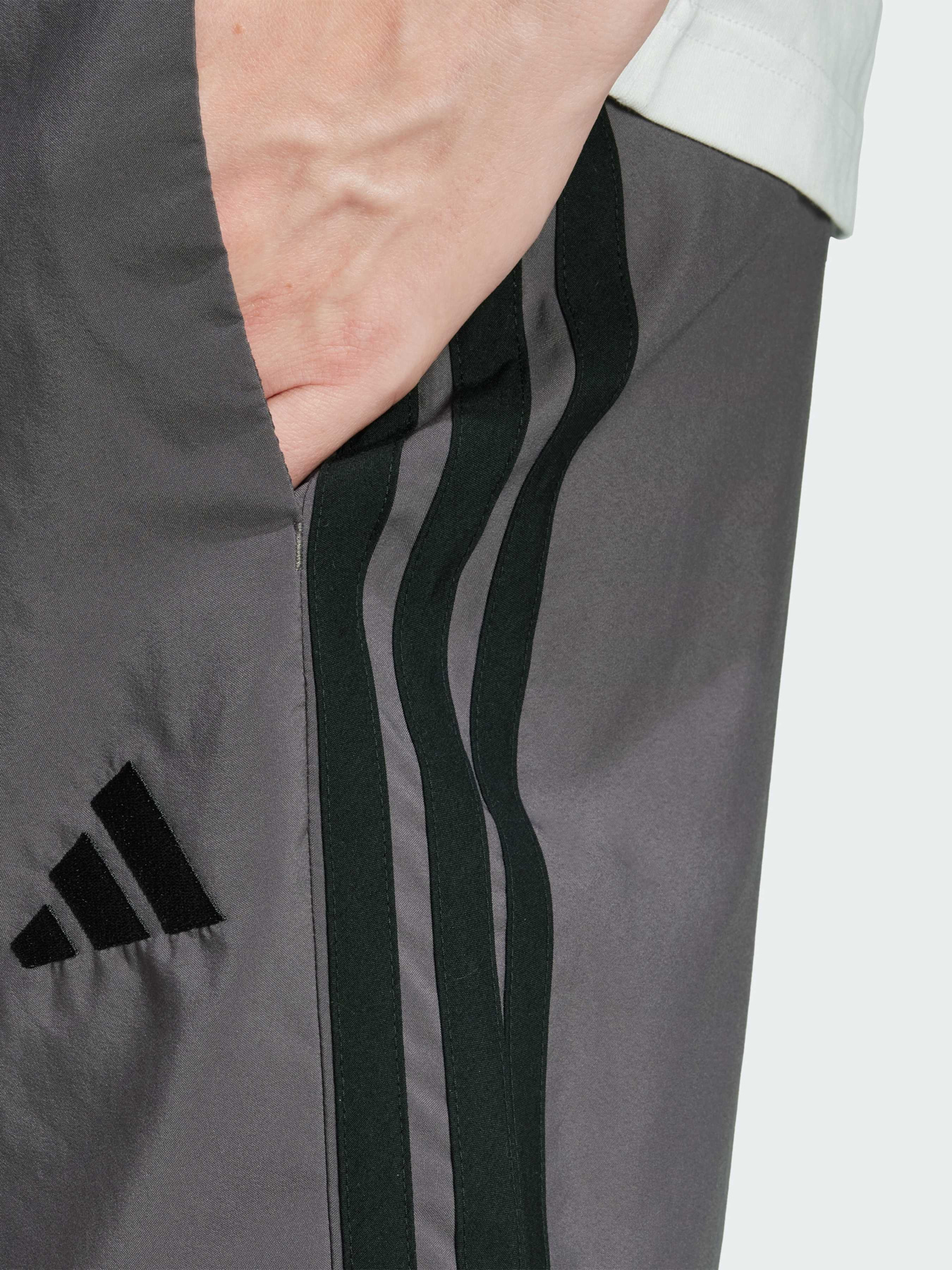 Шорты Adidas модель IM7842 Фото