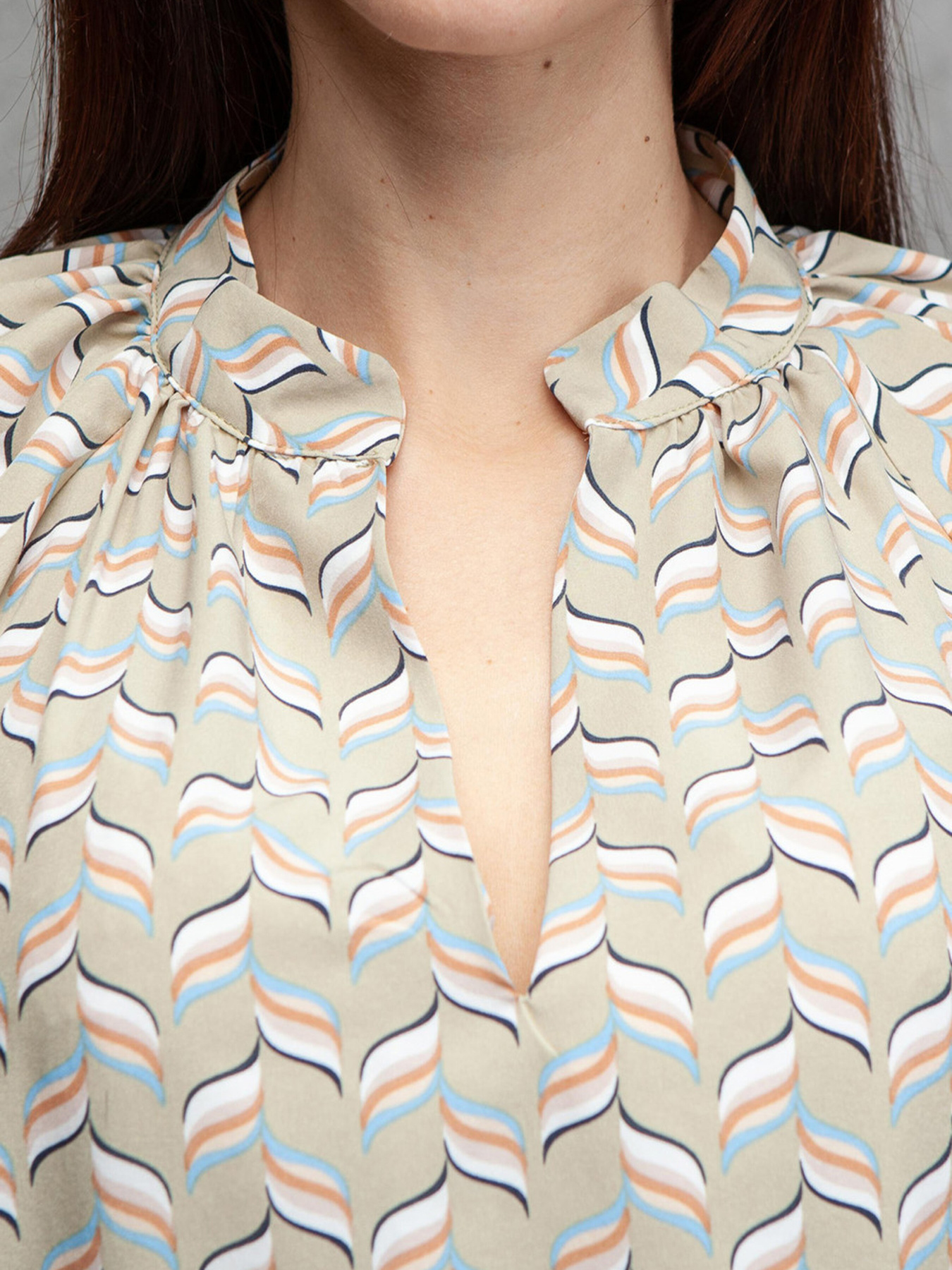 Блуза LadyLike модель ll170315692-olivkovij Фото