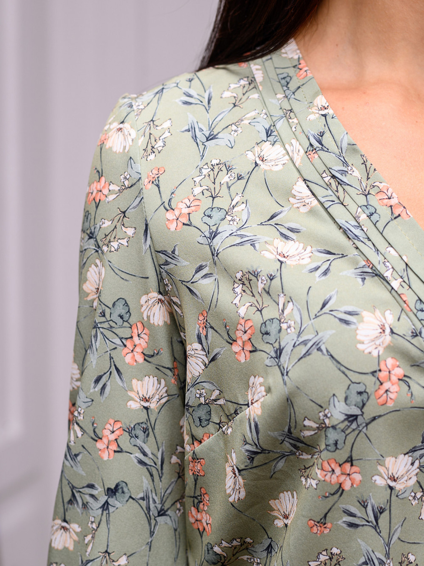 Блуза LadyLike модель ll177515649-olivkovij Фото