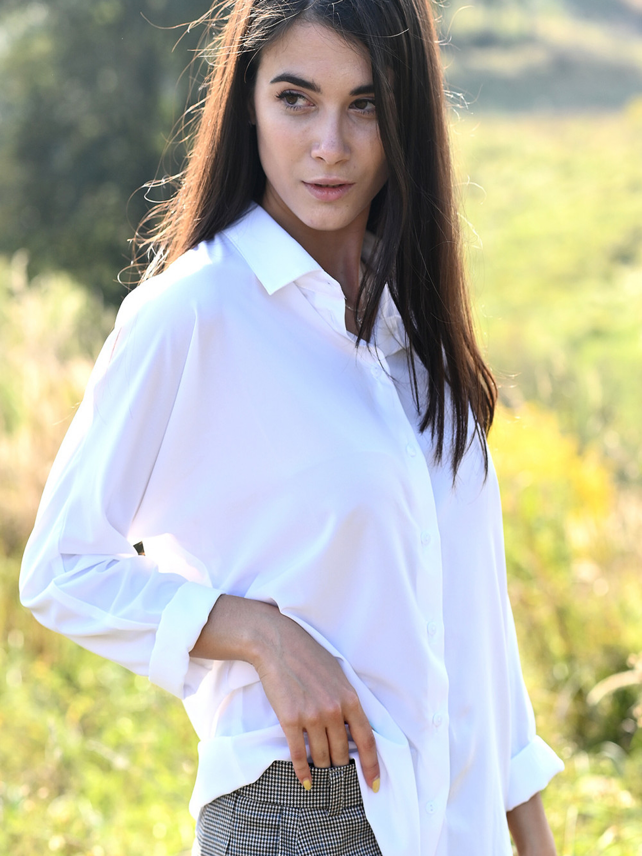 Жіноча Блуза LadyLike  (ll154210001-bilij) колір білий, матеріал віскоза