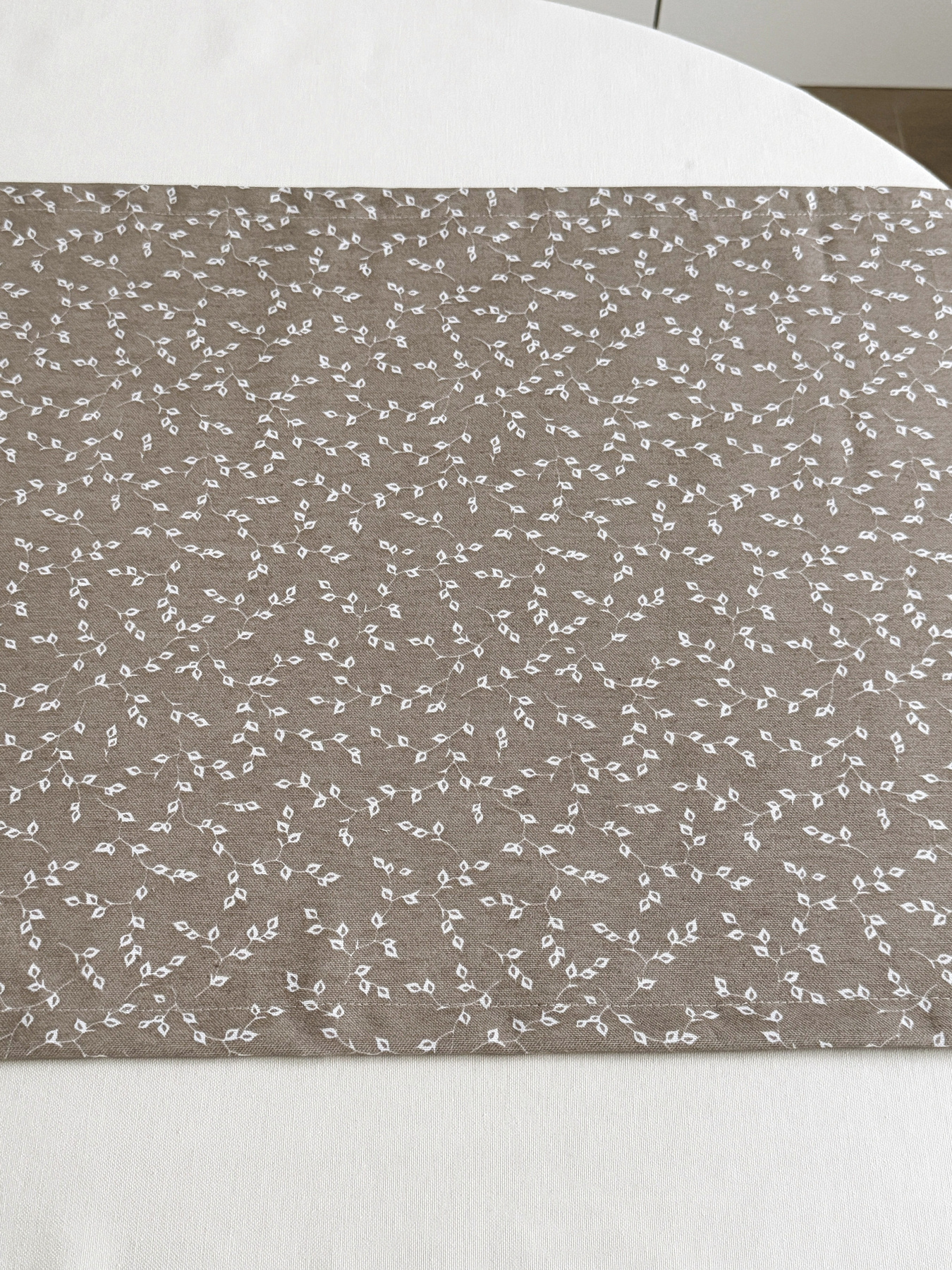 Раннер-дорожка для обеденного стола DUCK водоотталкивающая кремовая Khave Ecotton модель 25008 Фото