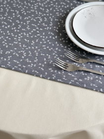 Ранер-доріжка для обіднього столу DUCK водовідштовхуюча сірого кольору Ecotton модель 25010 Фото